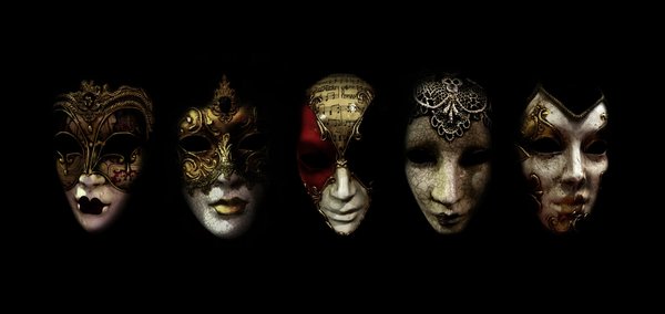 Où apprendre la fabrication de masques vénitiens en Italie ?